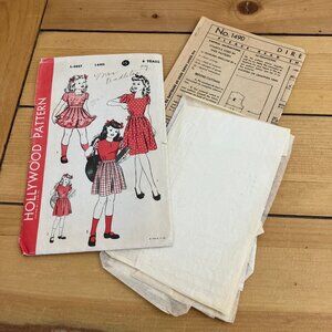 Girl's Dress Hollywood 1490 Sewing Pattern Child Size 6 Years Vintage 1940s